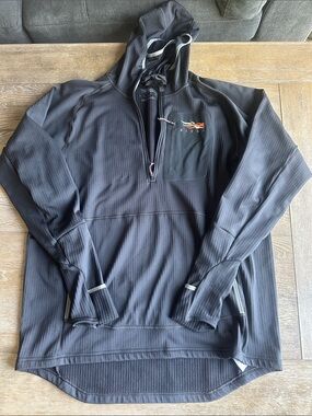 Men’s black Finatic Hooded Quarter-Zip Pullover Jacket